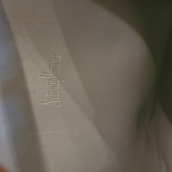 💕Neiman Marcus Tote -  Light Pink/Rose Gold with Pearl Sheer Finish💕 - Picture 7 of 12